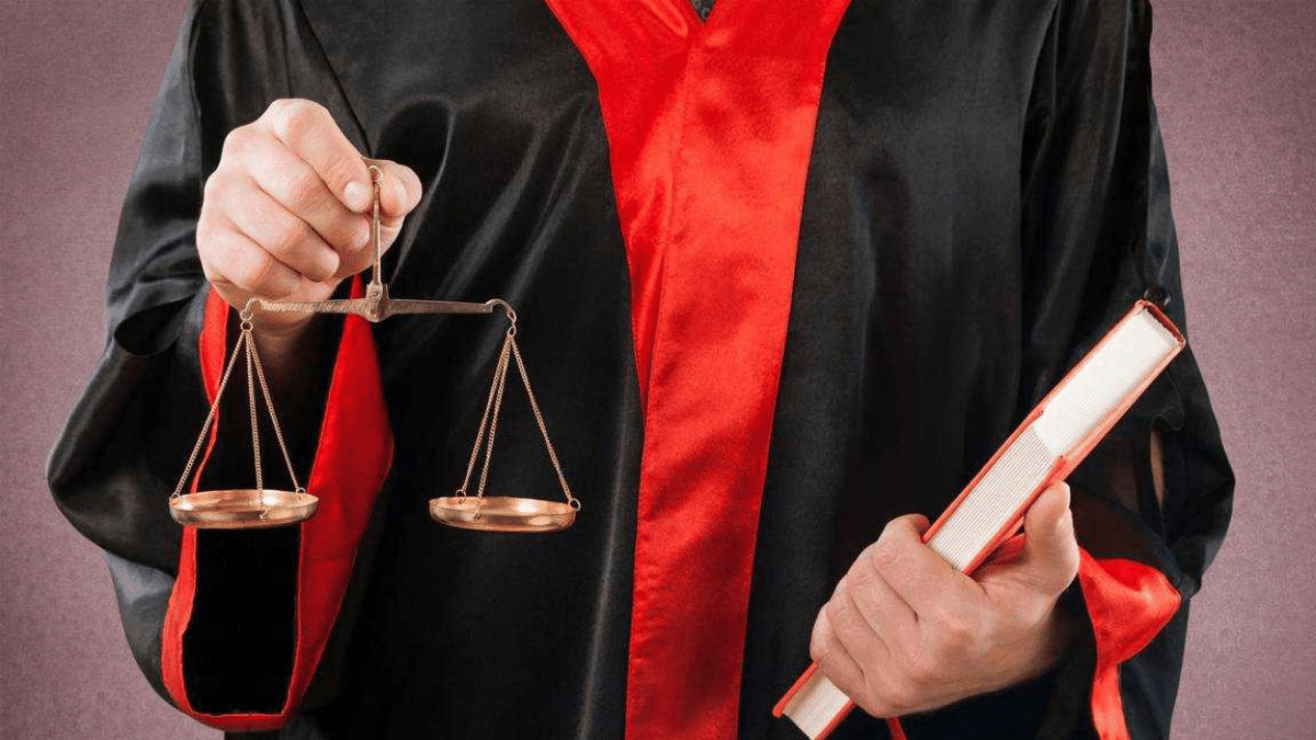 Anonim Şirketlerde Avukat Bulundurma Zorunluluğu